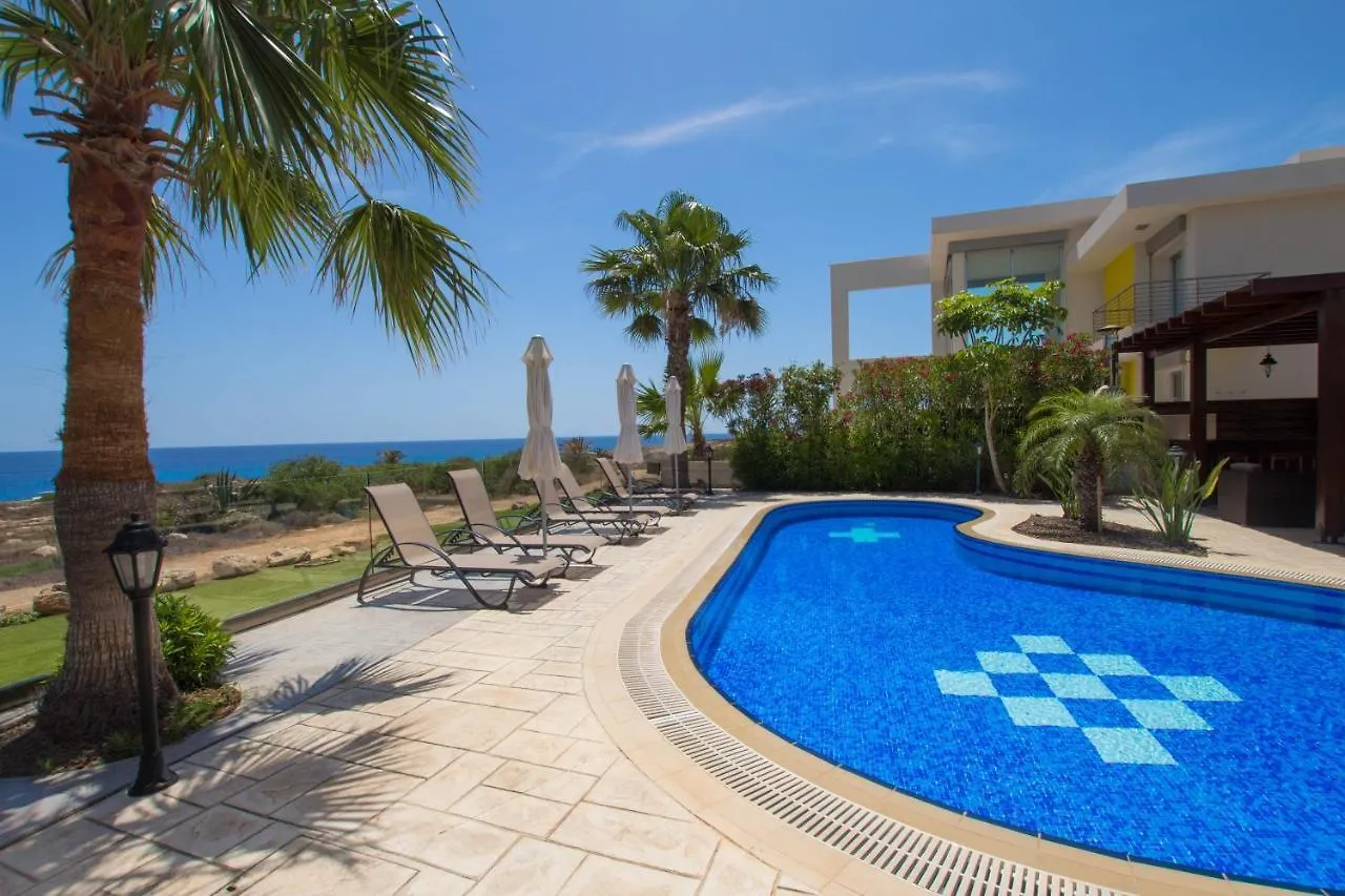 Дом отдыха Villa Sea Holly Front Line Протарас Кипр